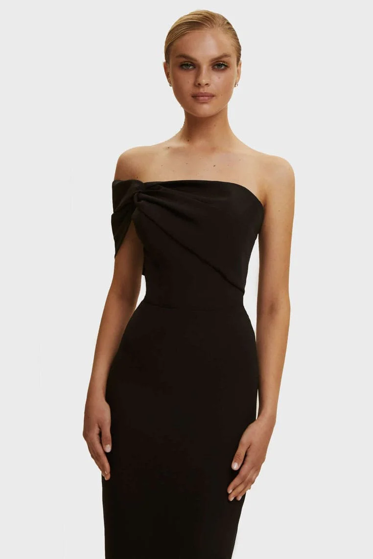 Black Classy midi dress with open neckline - Image 5