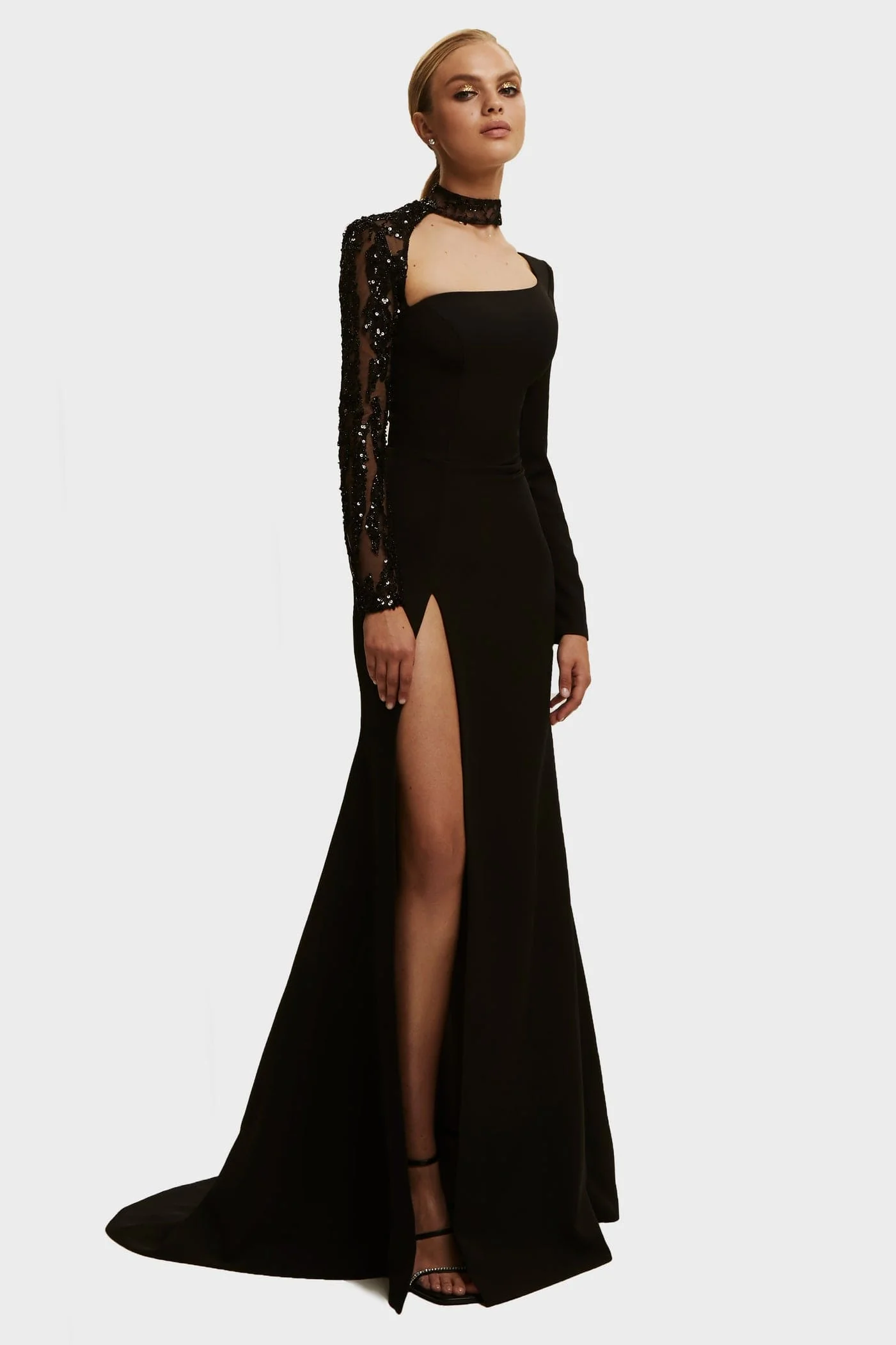 Trumpet gown with detachable sleeve - Image 8
